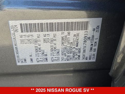 Used 2025 Nissan Rogue SV AWD/4WD image 33