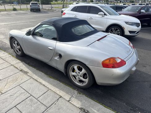 Used 2000 Porsche Boxster RWD image 5