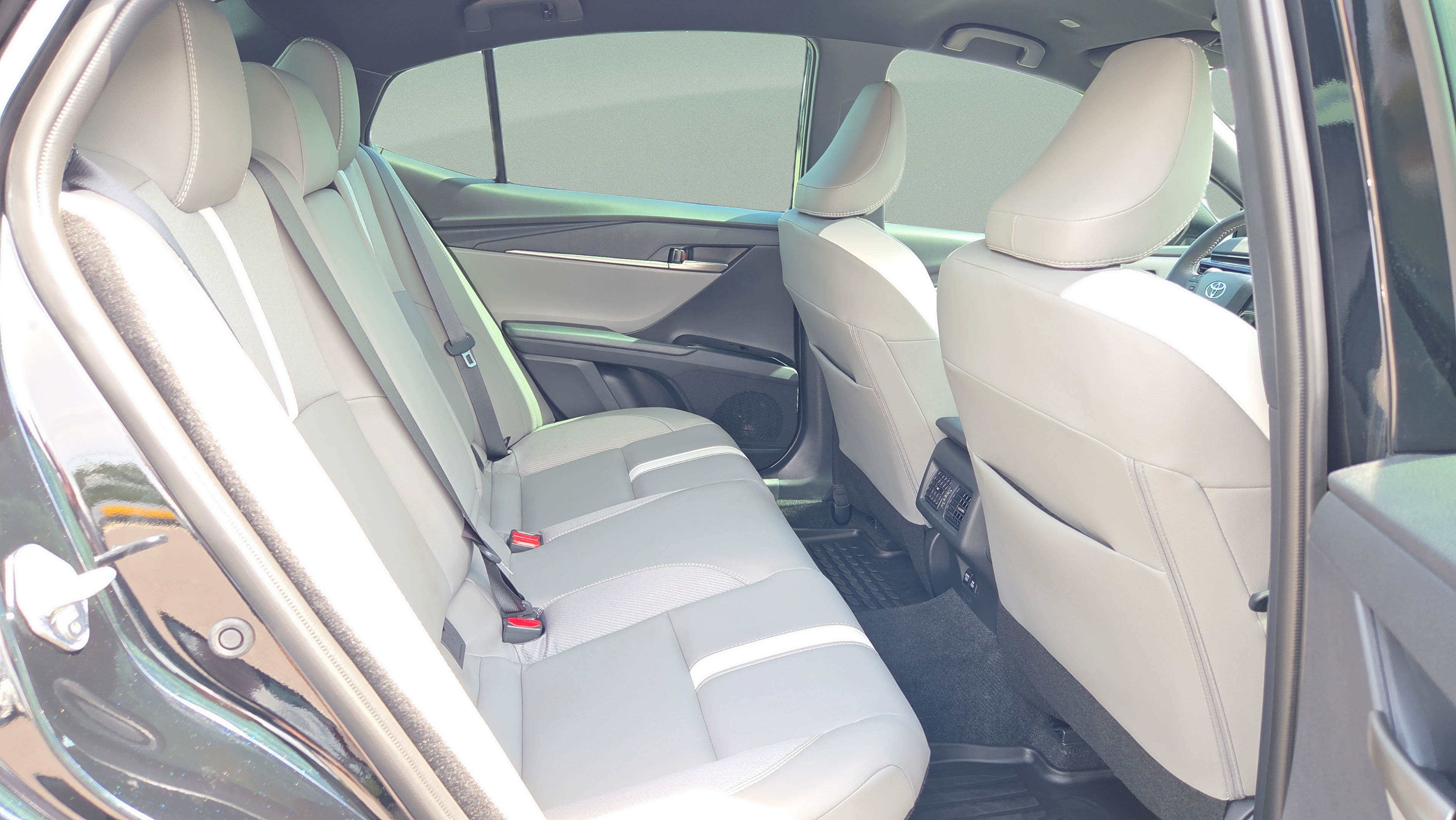 Certified 2026 Toyota Camry SE FWD image 14