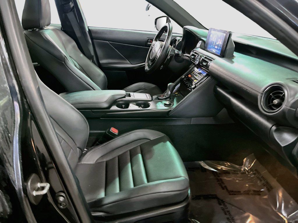 Used 2025 Lexus IS 350 F Sport RWD image 28