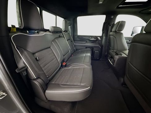 Used 2024 GMC Sierra 2500 AT4X AWD/4WD image 28
