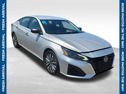 Used 2025 Nissan Altima 2.5 SV