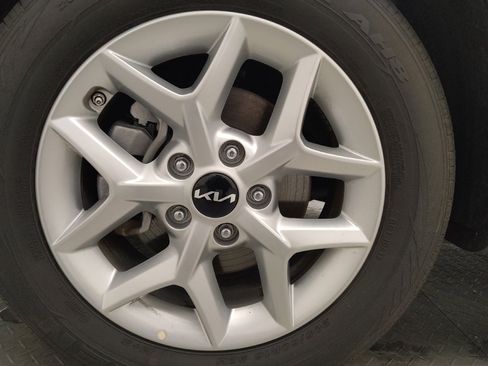 Used 2025 Kia Soul LX image 31