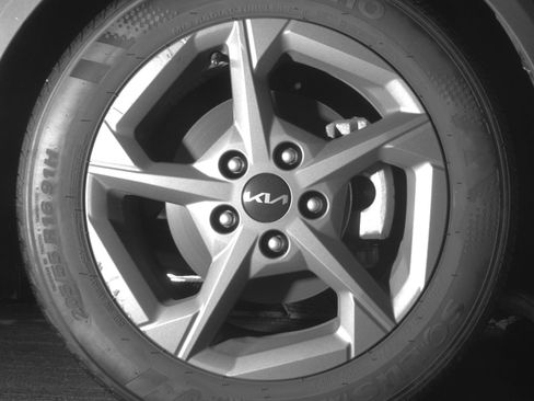 Used 2025 Kia K4 LXS image 13