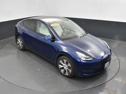 Used 2020 Tesla Model Y Long Range AWD/4WD image 28