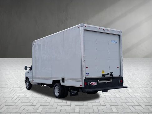 New 2026 Ford E-450 and Econoline 450 Super Duty w/ Power Equipment Group image 6