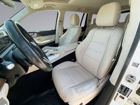 Used 2021 Mercedes-Benz GLS 450 4MATIC image 30