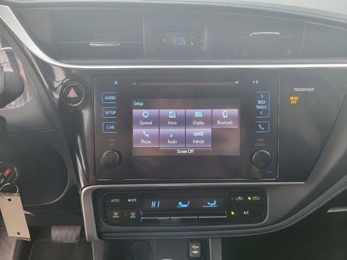 Used 2017 Toyota Corolla SE w/ Carpet Mat Package (TMS) image 20