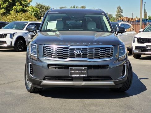 Used 2020 Kia Telluride EX w/ EX Premium Package FWD image 3