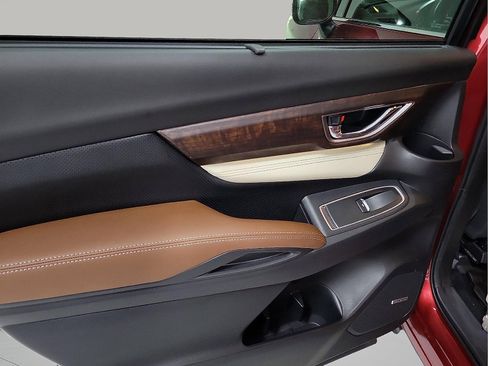 Used 2019 Subaru Ascent Touring w/ Popular Package #3 image 18