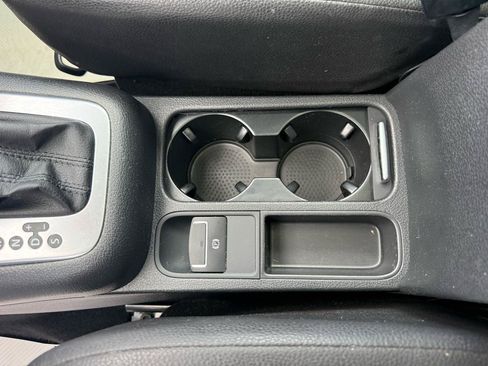 Used 2017 Volkswagen Tiguan Wolfsburg Edition AWD/4WD image 29
