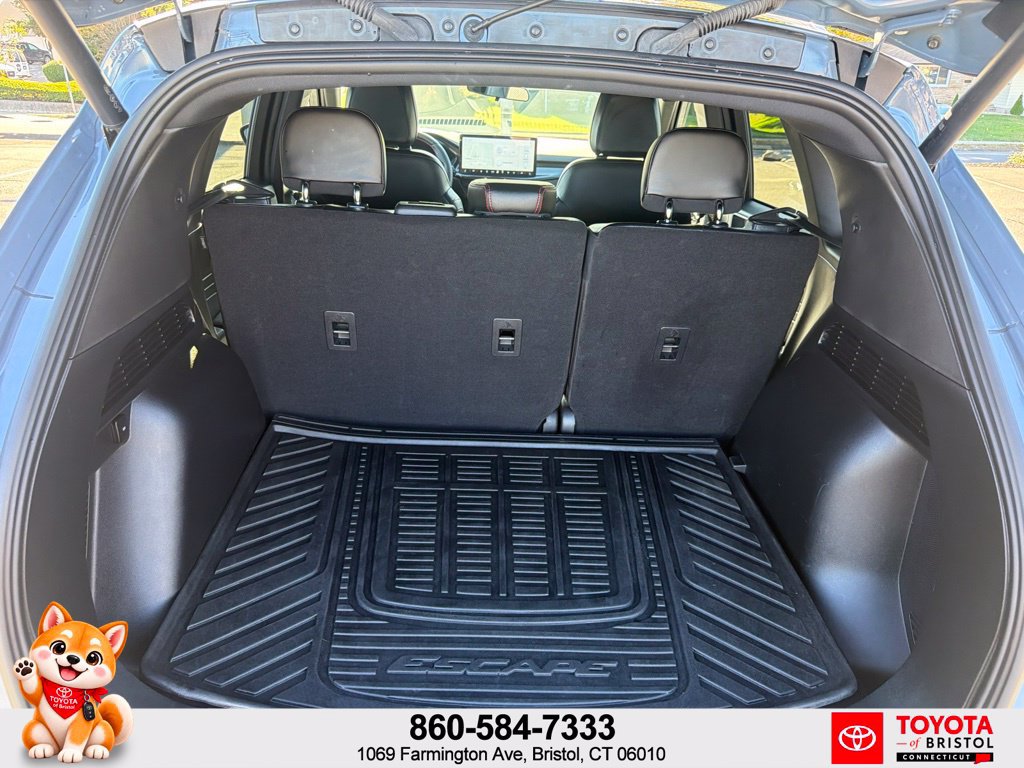 Used 2024 Ford Escape ST-Line Select w/ Tech Pack #2 AWD/4WD image 32