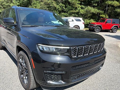 Used 2024 Jeep Grand Cherokee L Summit AWD/4WD image 5