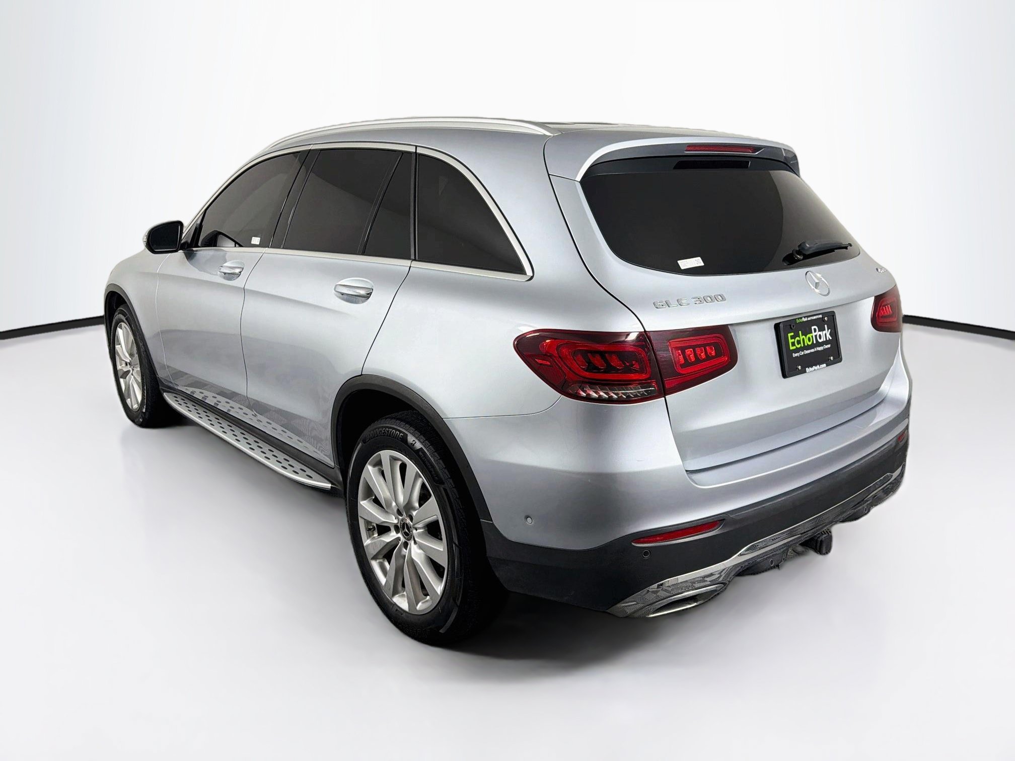 Used 2021 Mercedes-Benz GLC 300 4MATIC w/ Premium Package image 5