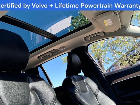 Used 2023 Volvo XC90 B5 Plus image 22