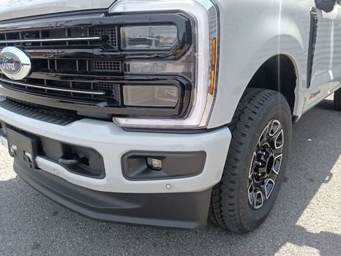 New 2026 Ford F250 Platinum AWD/4WD image 9