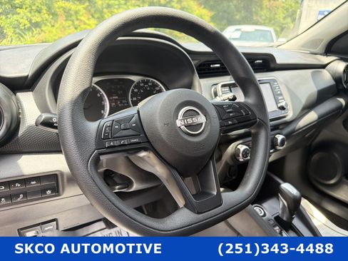 Used 2023 Nissan Kicks S FWD image 19
