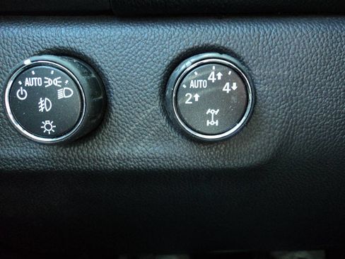Used 2016 GMC Canyon SLE w/ All Terrain Adventure Package AWD/4WD image 17