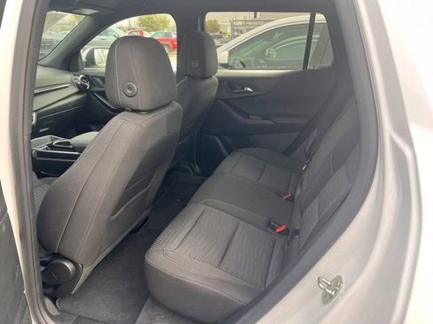 Used 2025 Chevrolet Equinox LT image 12