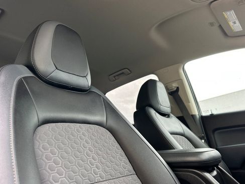 Certified 2018 Chevrolet Colorado Z71 w/ Z71 Midnight Edition image 20