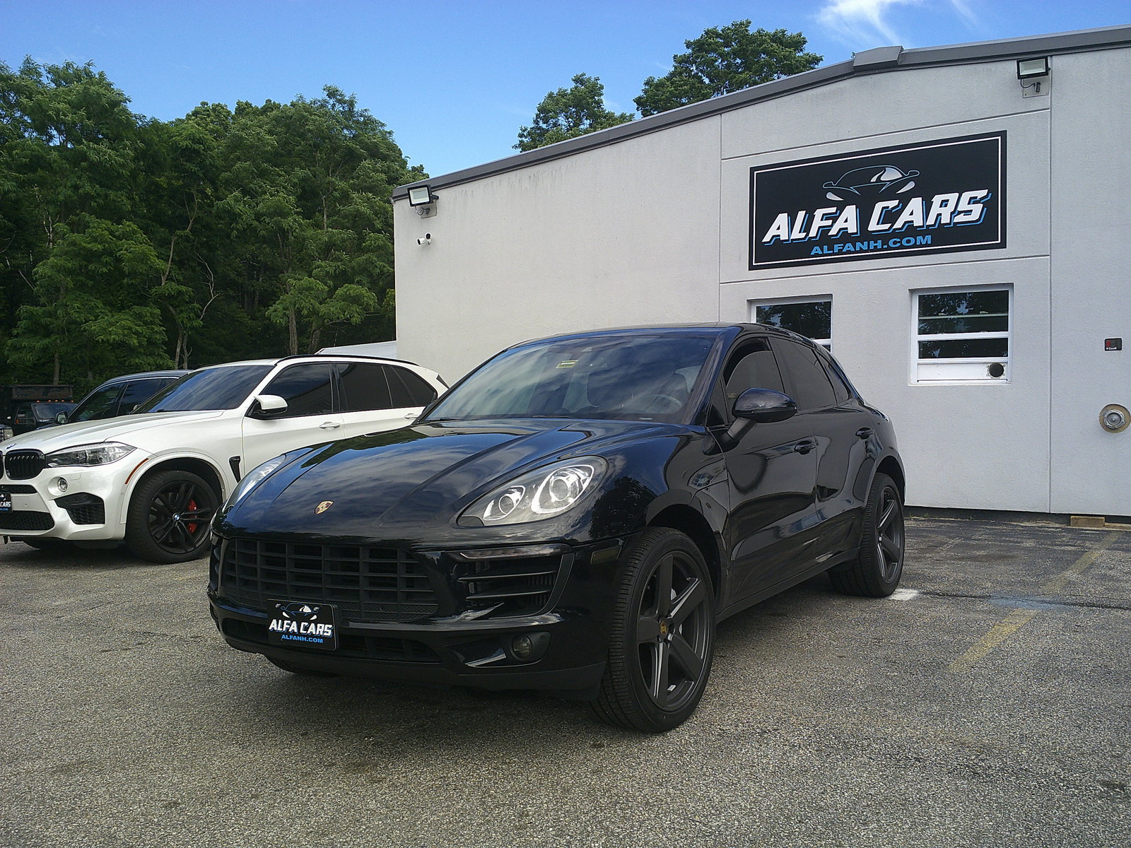 Used 2018 Porsche Macan S AWD/4WD image 1
