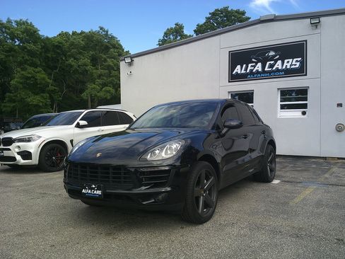 Used 2018 Porsche Macan S AWD/4WD image 1