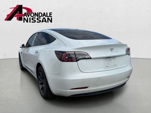 Used 2018 Tesla Model 3 RWD image 2