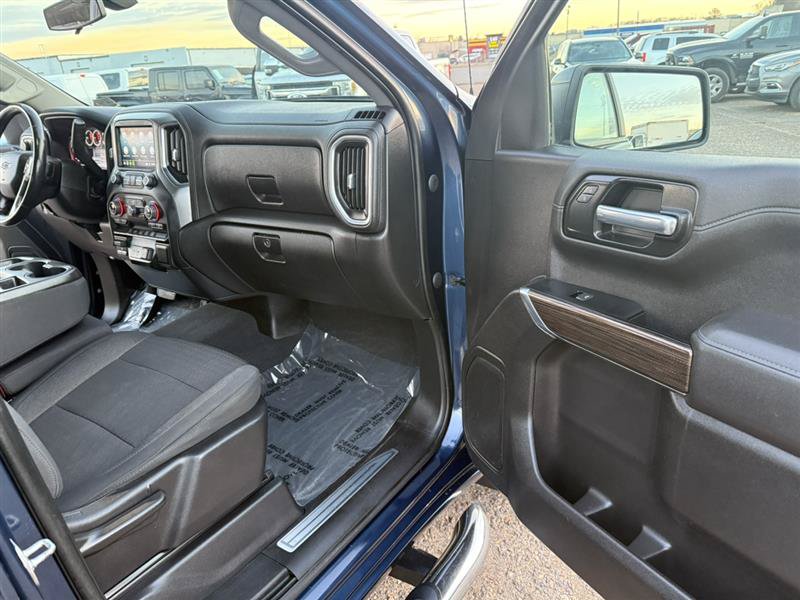 Used 2021 Chevrolet Silverado 1500 RST AWD/4WD image 12