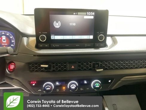 Used 2024 Honda Accord EX image 18