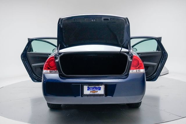 Used 2010 Chevrolet Impala LT FWD image 20