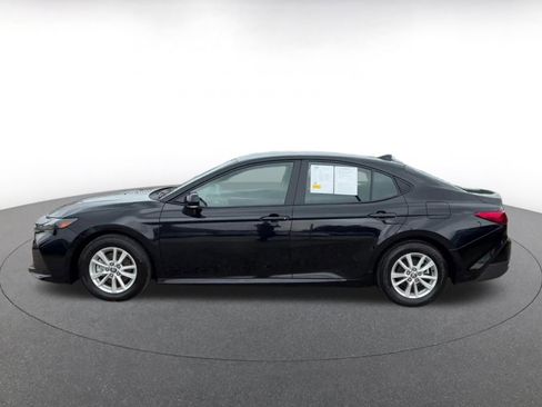 Used 2025 Toyota Camry LE FWD image 7