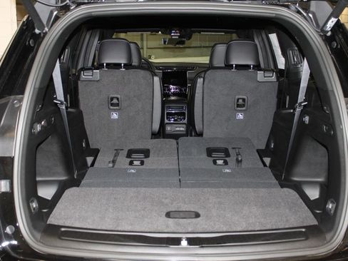 New 2025 Jeep Grand Cherokee L Limited w/ Luxury Tech Group II image 38