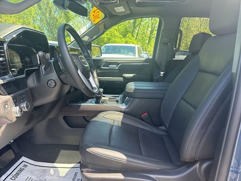 Used 2024 GMC Sierra 1500 SLT w/ SLT Premium Package AWD/4WD image 9