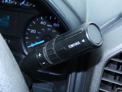 Certified 2018 Ford F250 XL w/ STX Appearance Package image 32