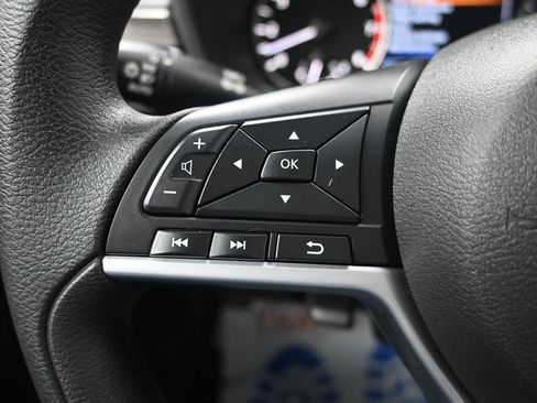 Used 2025 Nissan Altima 2.5 SV image 26