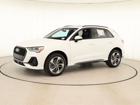 New 2025 Audi Q3 2.0T Premium image 13