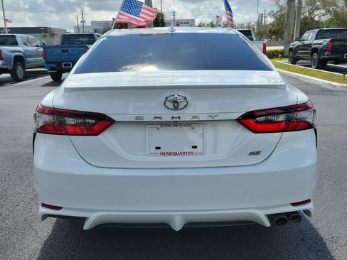Used 2022 Toyota Camry SE w/ Audio Upgrade Package image 10