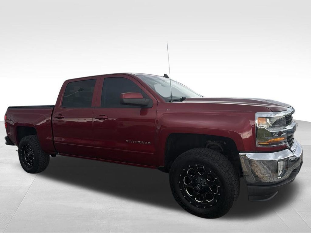Used 2018 Chevrolet Silverado 1500 LT w/ All Star Edition AWD/4WD image 33