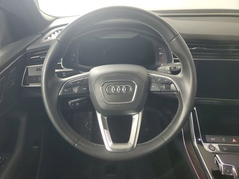 Used 2021 Audi Q8 Premium Plus image 12