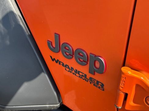 Used 2018 Jeep Wrangler Unlimited Rubicon AWD/4WD image 29