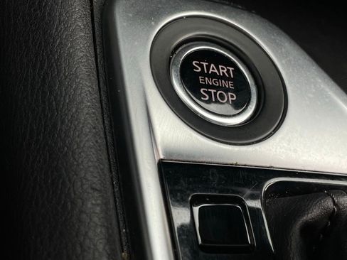 Used 2024 Nissan Sentra SV FWD image 17