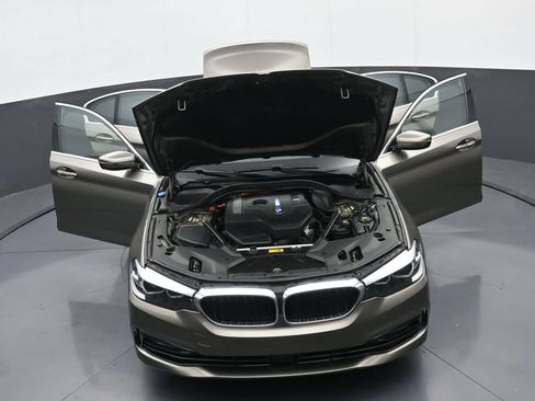Used 2018 BMW 530e xDrive AWD/4WD image 39