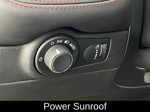 Used 2024 Dodge Durango GT image 19