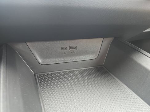 New 2026 Chevrolet Equinox ACTIV w/ LPO, Floor Liner Package image 31