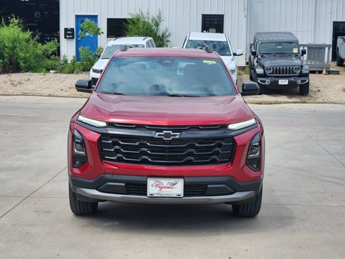 New 2026 Chevrolet Equinox LT w/ Convenience Package II FWD image 6