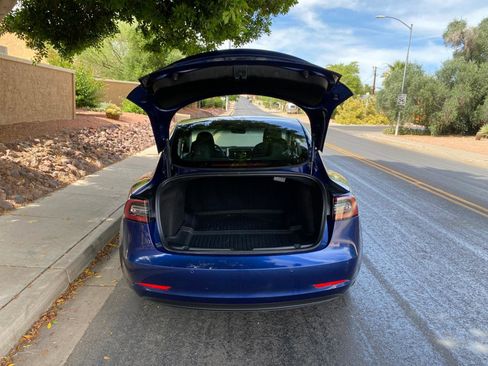 Used 2022 Tesla Model 3 Long Range image 10
