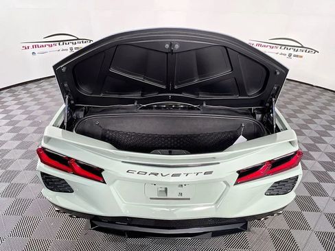 Used 2024 Chevrolet Corvette Stingray Premium Conv w/ Z51 Performance Package image 24