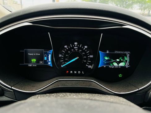 Used 2018 Ford Fusion S image 8