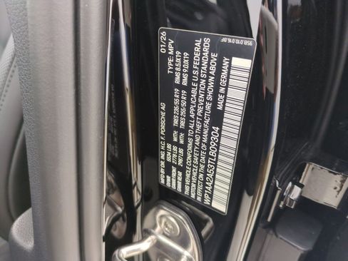 New 2026 Porsche Macan AWD/4WD image 29