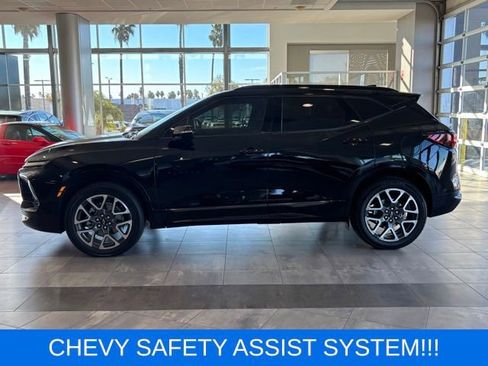 Used 2023 Chevrolet Blazer RS w/ Enhanced Convenience Package image 6